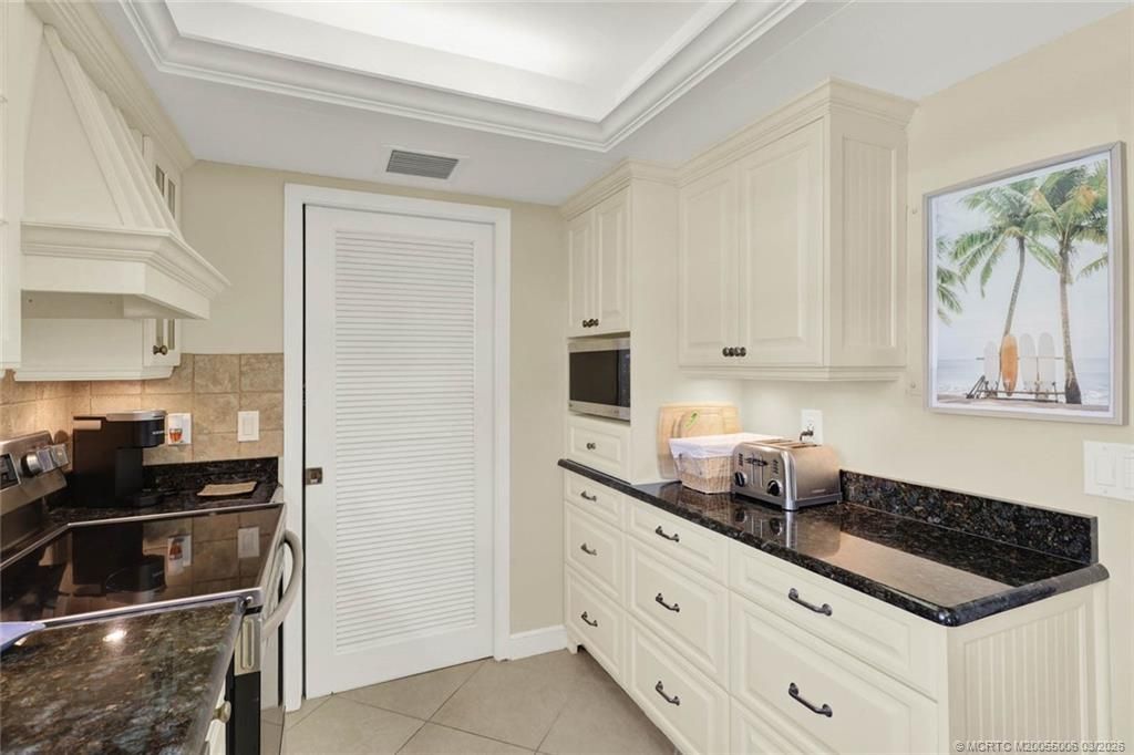 3472 NE Causeway Boulevard, Unit 3-204, Jensen Beach, FL 34957 Photo