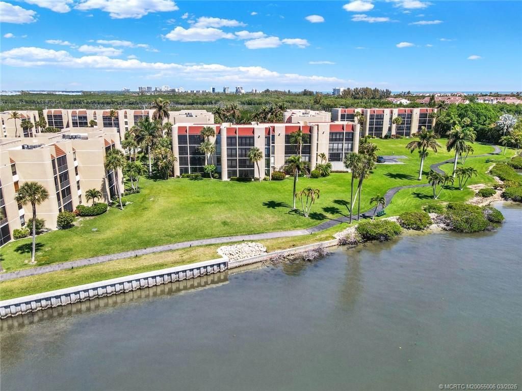 3472 NE Causeway Boulevard, Unit 3-204, Jensen Beach, FL 34957 Photo