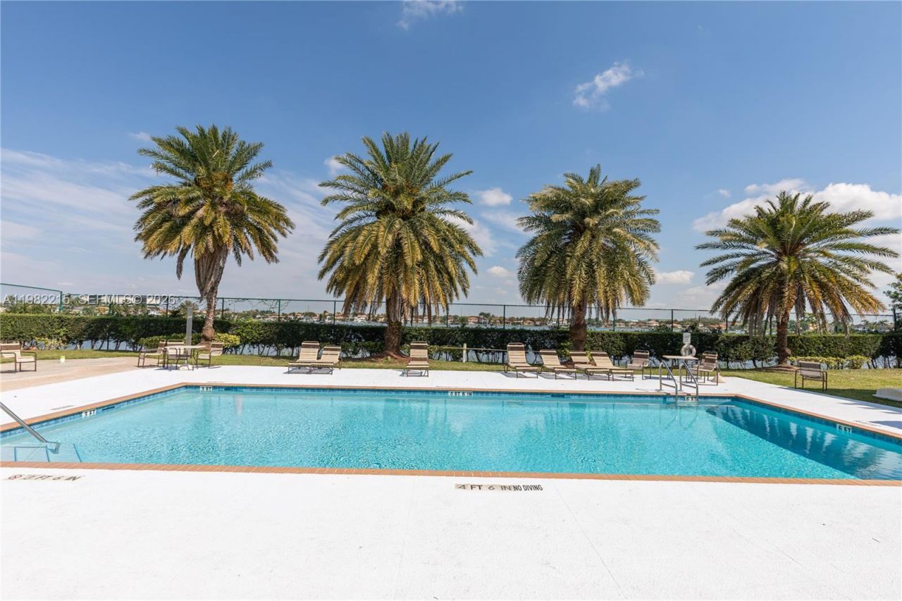 13364 SW 143rd St , Miami, FL 33186 Photo