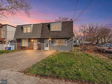 813 4TH AVENUE , BRISTOL, PA 19007