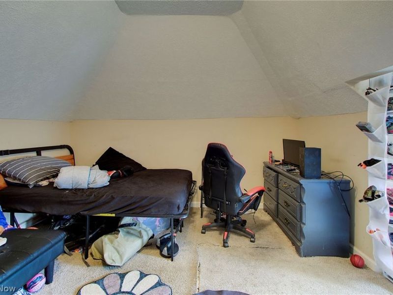 319 W Oxford Street, Alliance, OH 44601 Photo 17