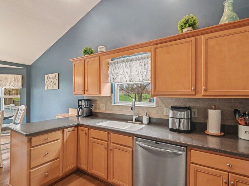 7513 Roxbury, Florence, KY 41042 Photo 12