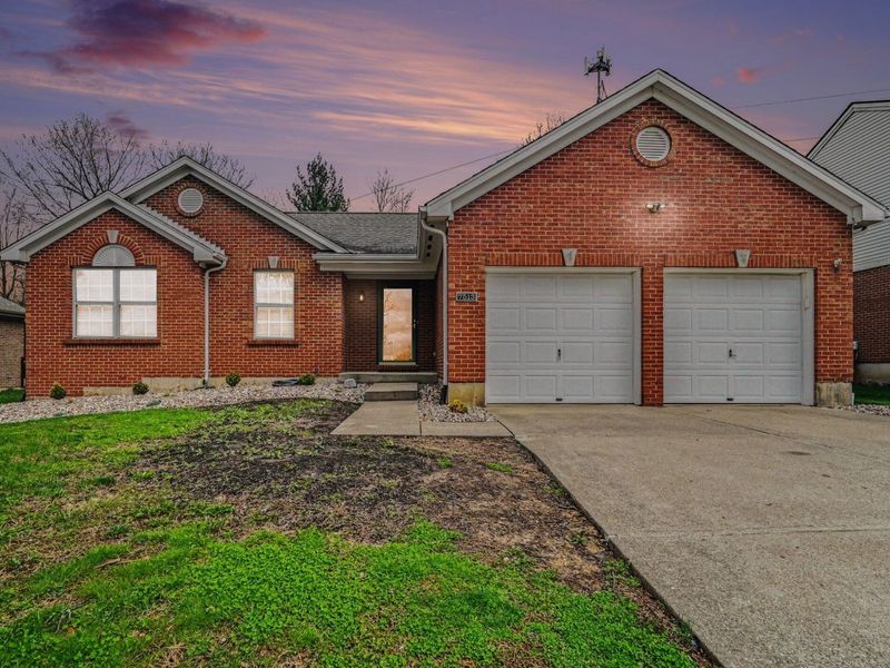 7513 Roxbury, Florence, KY 41042 Photo 2