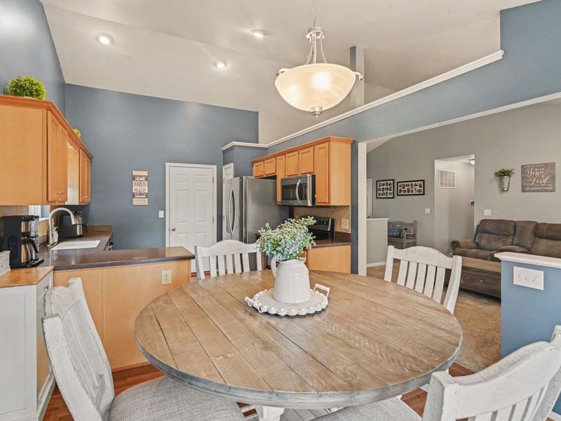 7513 Roxbury, Florence, KY 41042 Photo 9