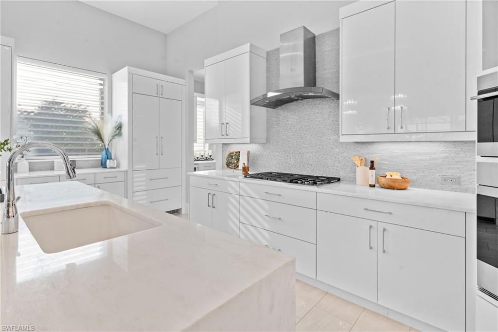 10570 Via Torino Way, Miromar Lakes, FL 33913 Photo