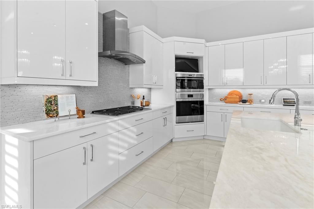 10570 Via Torino Way, Miromar Lakes, FL 33913 Photo