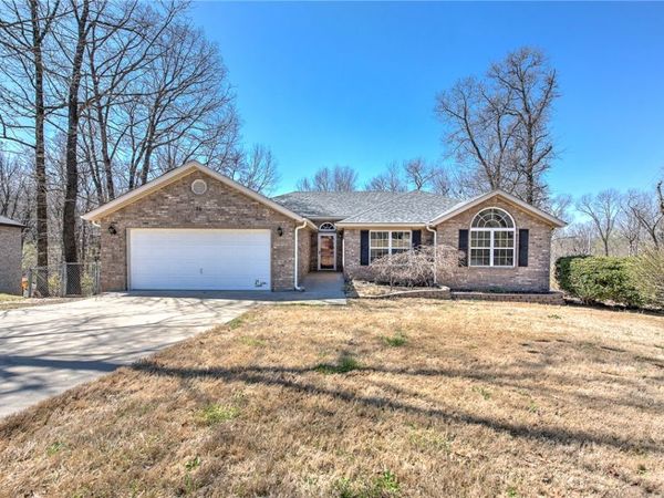 16 Appleby Lane, Bella Vista, AR 72715