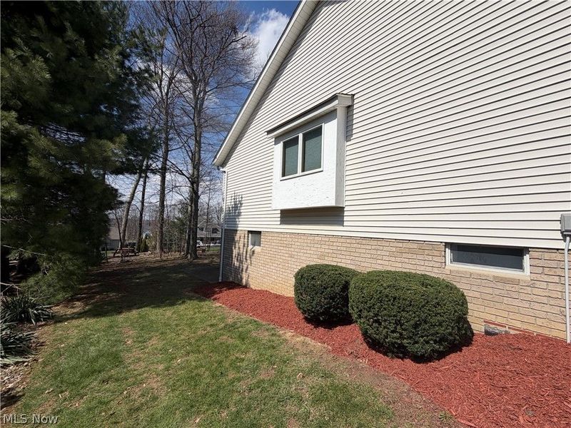 866 Lawrence Drive, Wadsworth, OH 44281 Photo 5