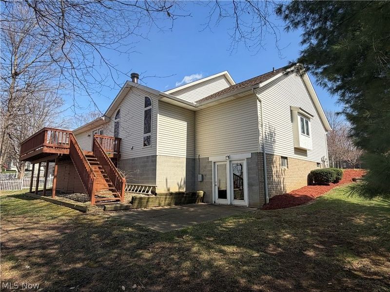 866 Lawrence Drive, Wadsworth, OH 44281 Photo 6