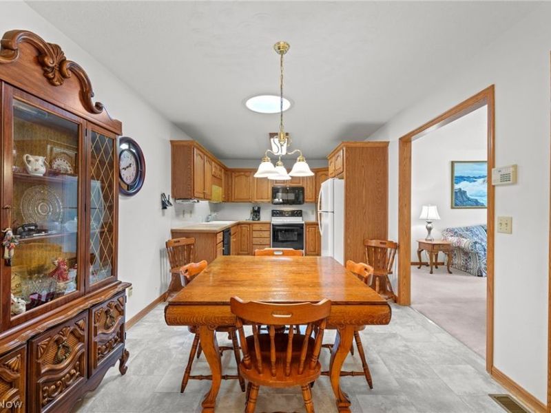 1450 Cove Street NW, Uniontown, OH 44685 Photo 11