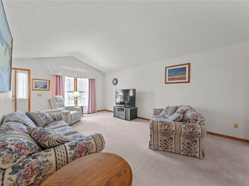 1450 Cove Street NW, Uniontown, OH 44685 Photo 8