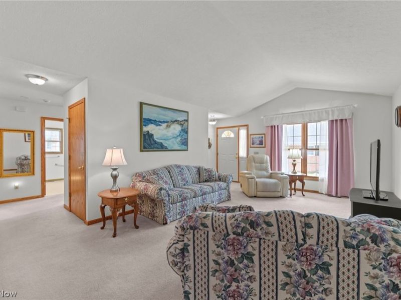 1450 Cove Street NW, Uniontown, OH 44685 Photo 9