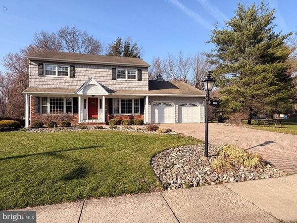 100 KINO BOULEVARD, HAMILTON, NJ 08619