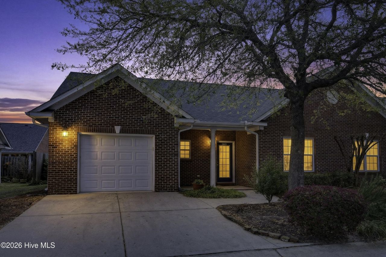 6025 Banded Tulip Drive, Wilmington, NC 28412 Main Photo