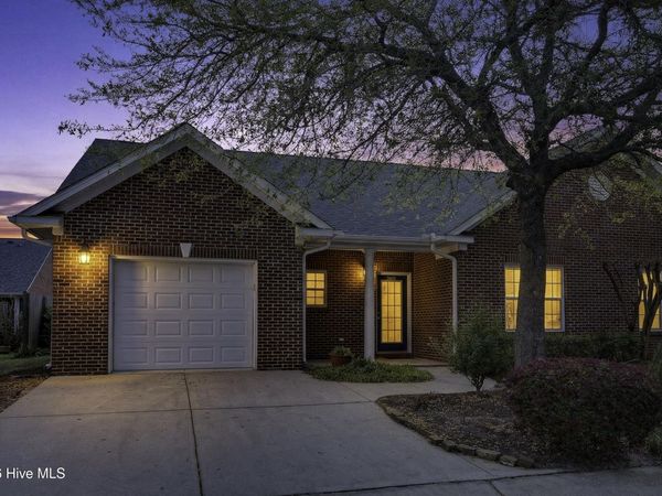 6025 Banded Tulip Drive, Wilmington, NC 28412