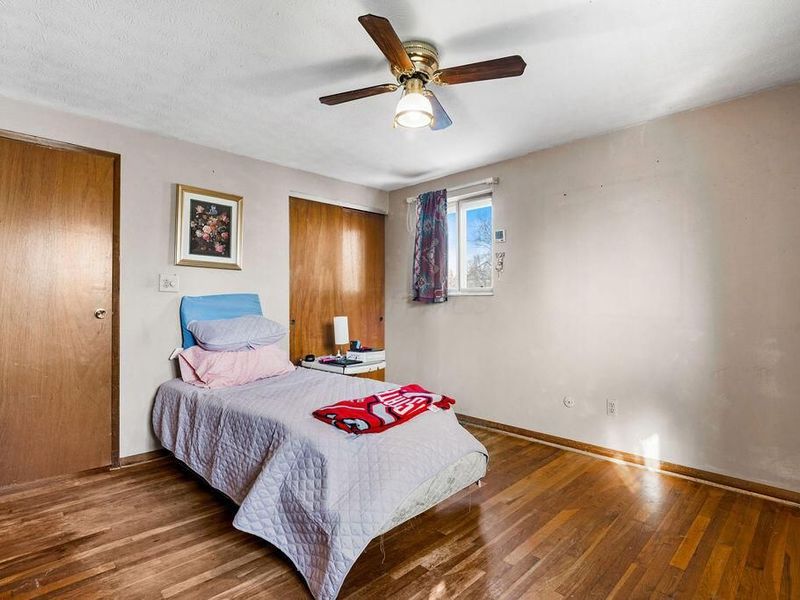 1020 Torrey Hill Drive, Columbus, OH 43228 Photo 12