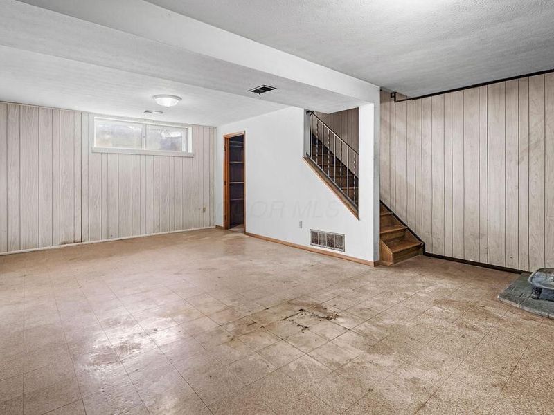 1020 Torrey Hill Drive, Columbus, OH 43228 Photo 19