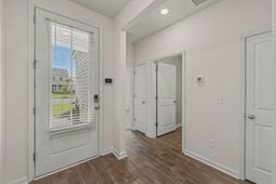198 Greenwich Drive photo 4