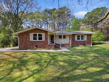 600 Tinkerbell Road, Chapel Hill, NC 27517