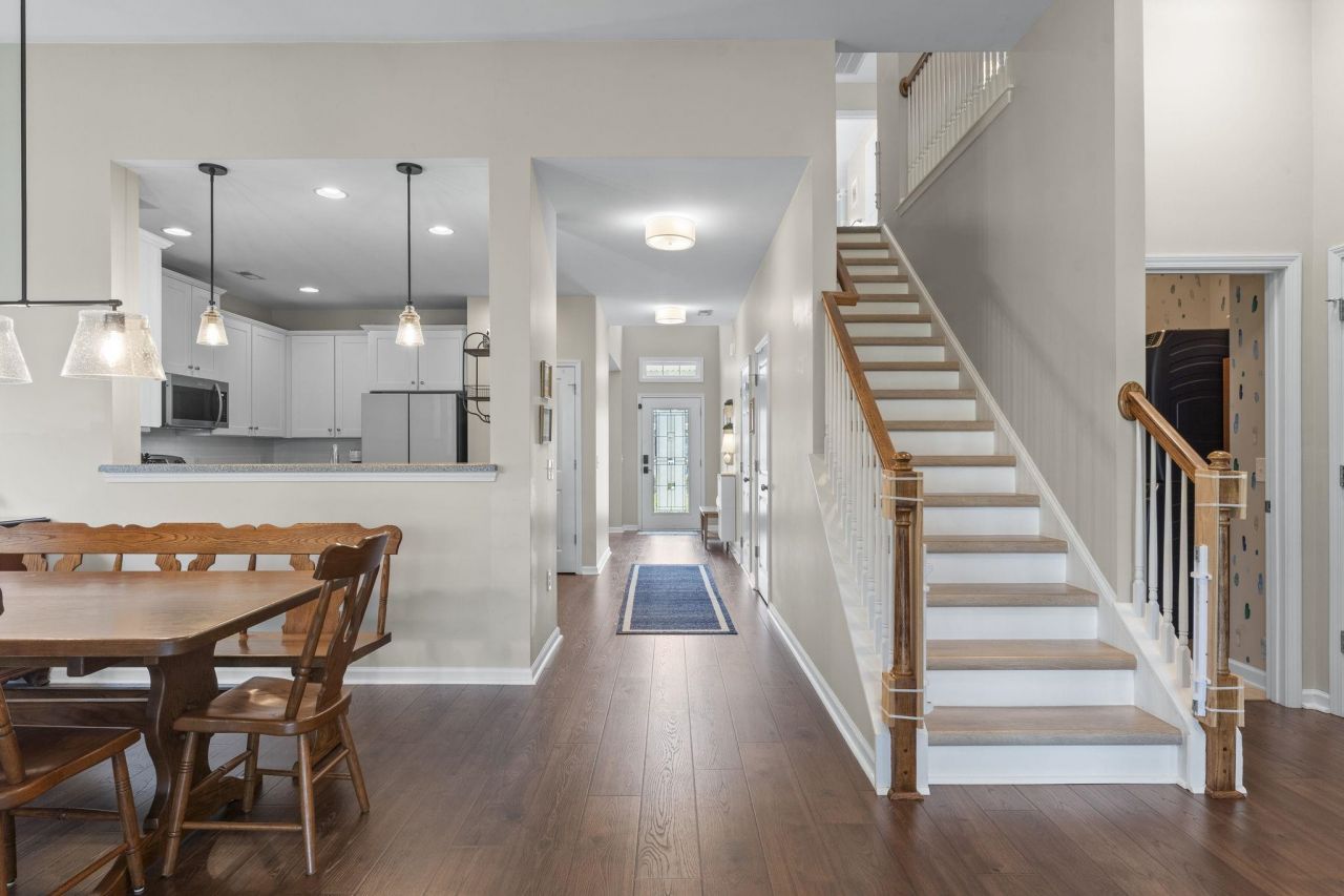 922 Refuge Way Photo 24