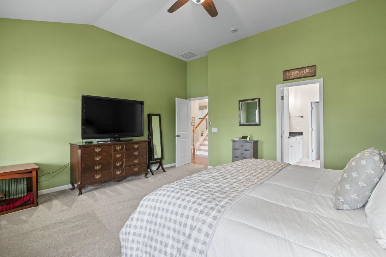 922 Refuge Way Photo 28