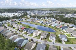 922 Refuge Way photo 4