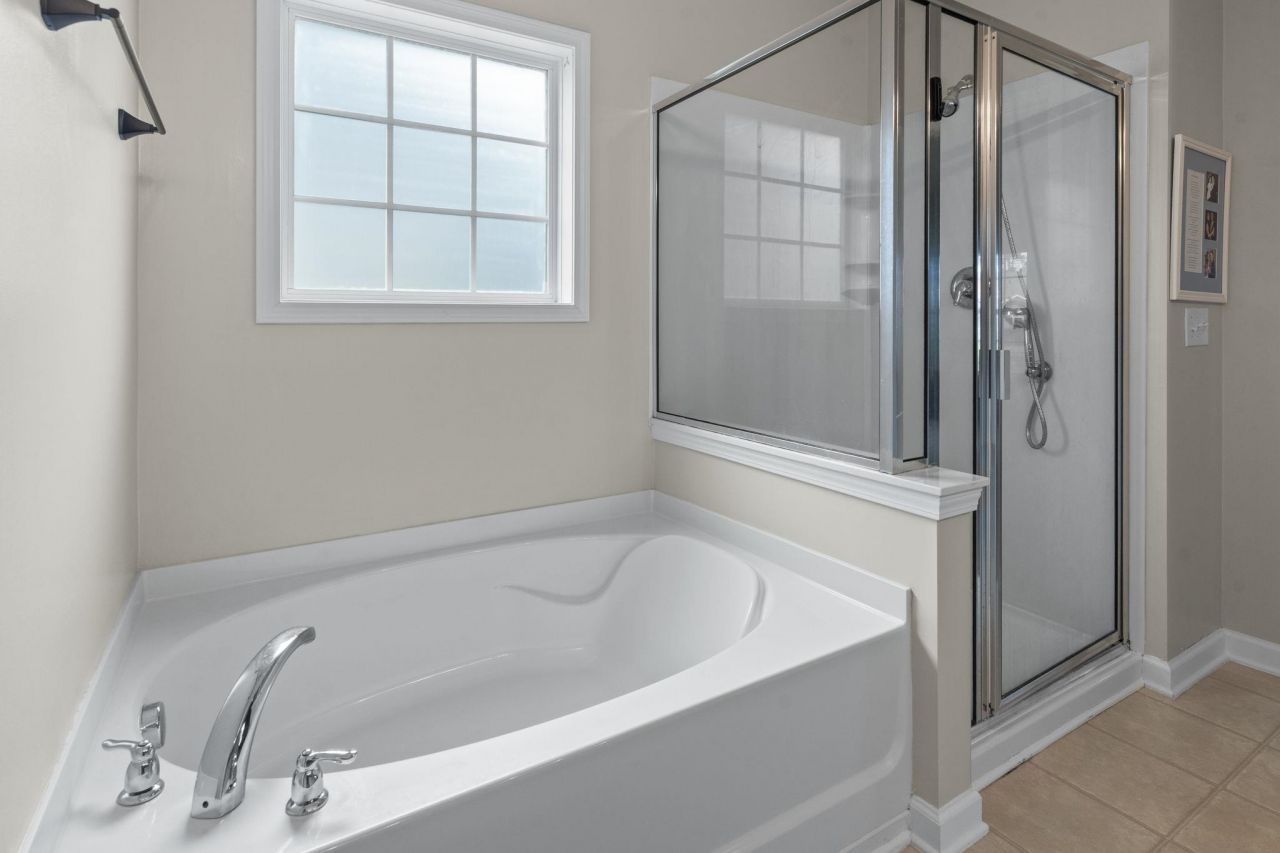 922 Refuge Way Photo 31