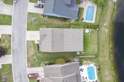 922 Refuge Way photo 4