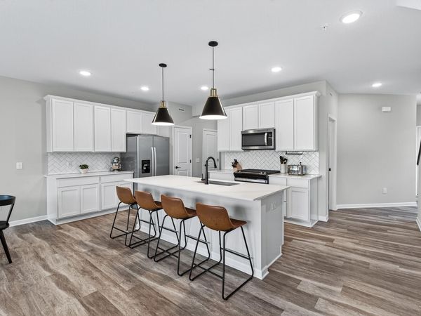 17986 Giants Way, Lakeville, MN 55044