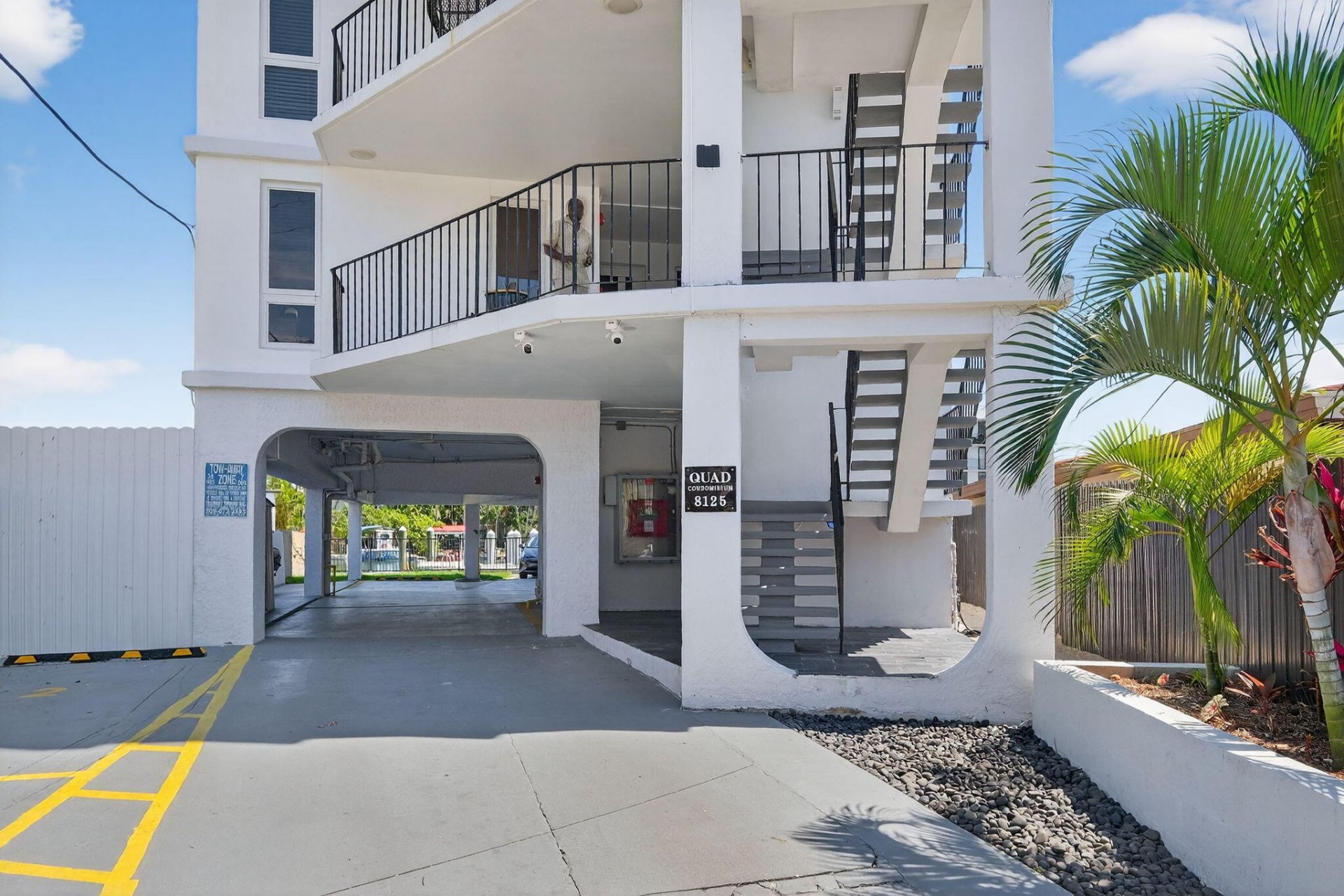 8125 Crespi Boulevard, Unit 2, Miami Beach, FL 33141 Photo