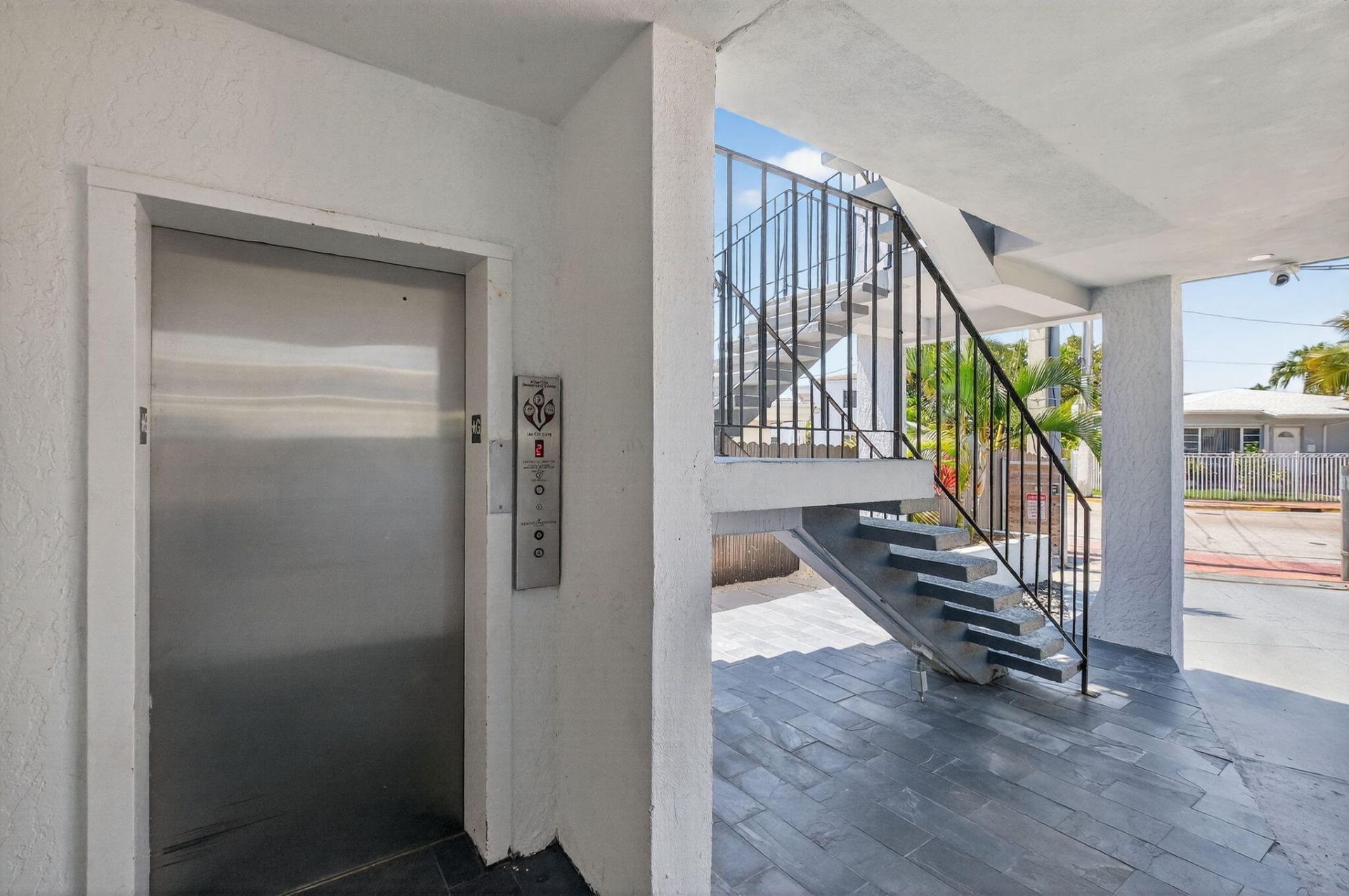8125 Crespi Boulevard, Unit 2, Miami Beach, FL 33141 Photo