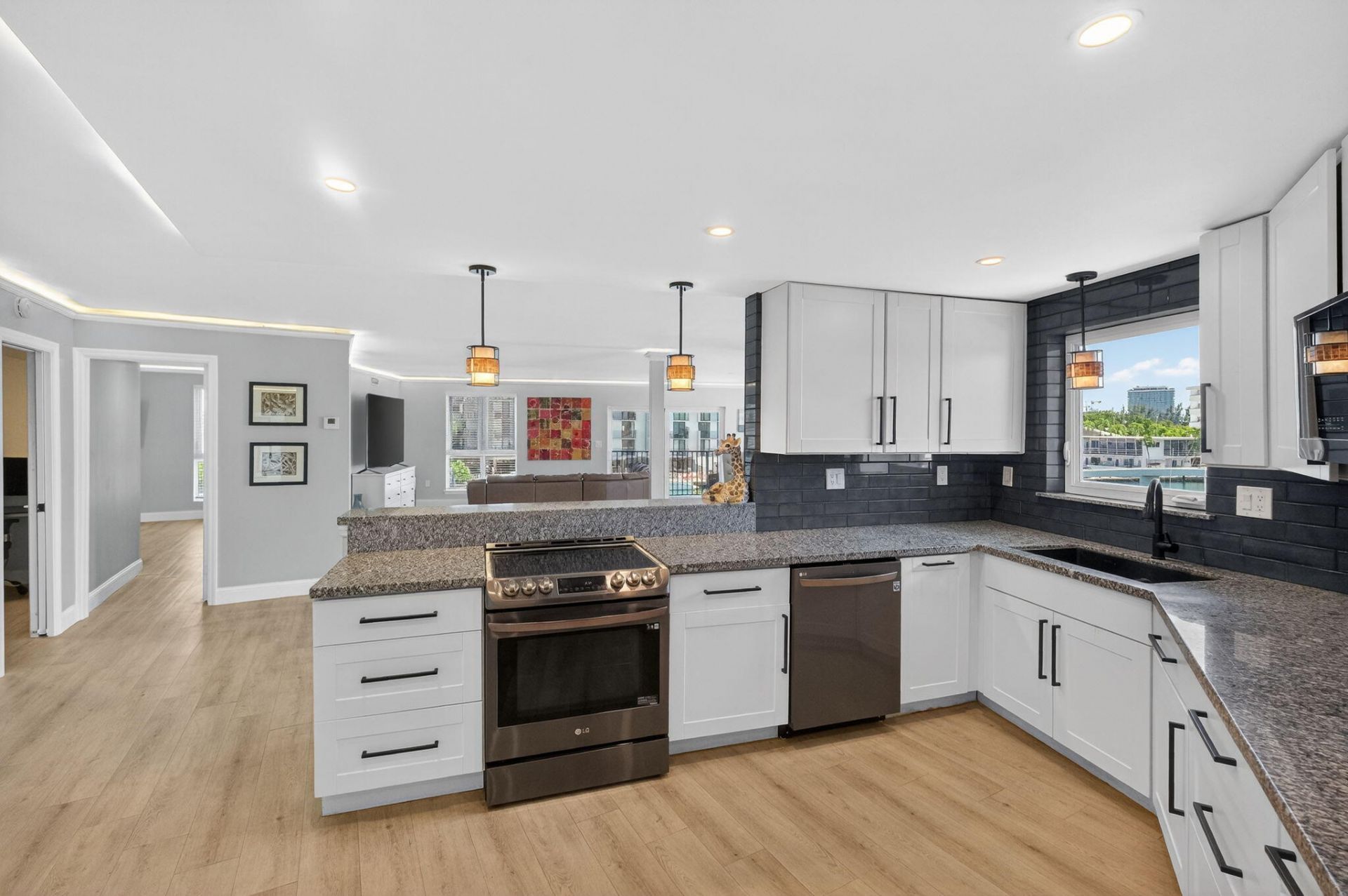 8125 Crespi Boulevard, Unit 2, Miami Beach, FL 33141 Photo