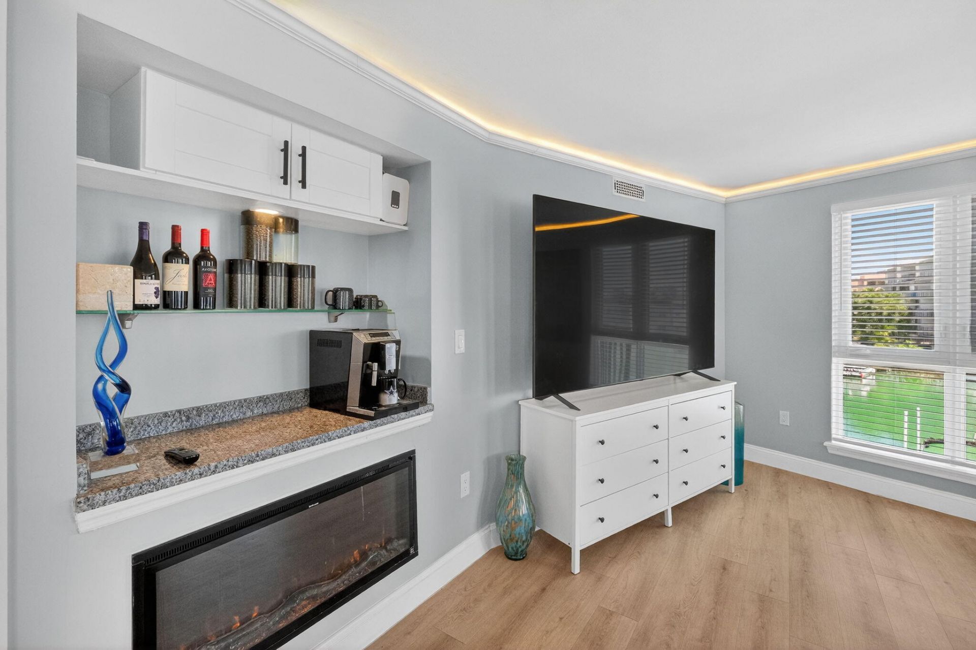 8125 Crespi Boulevard, Unit 2, Miami Beach, FL 33141 Photo