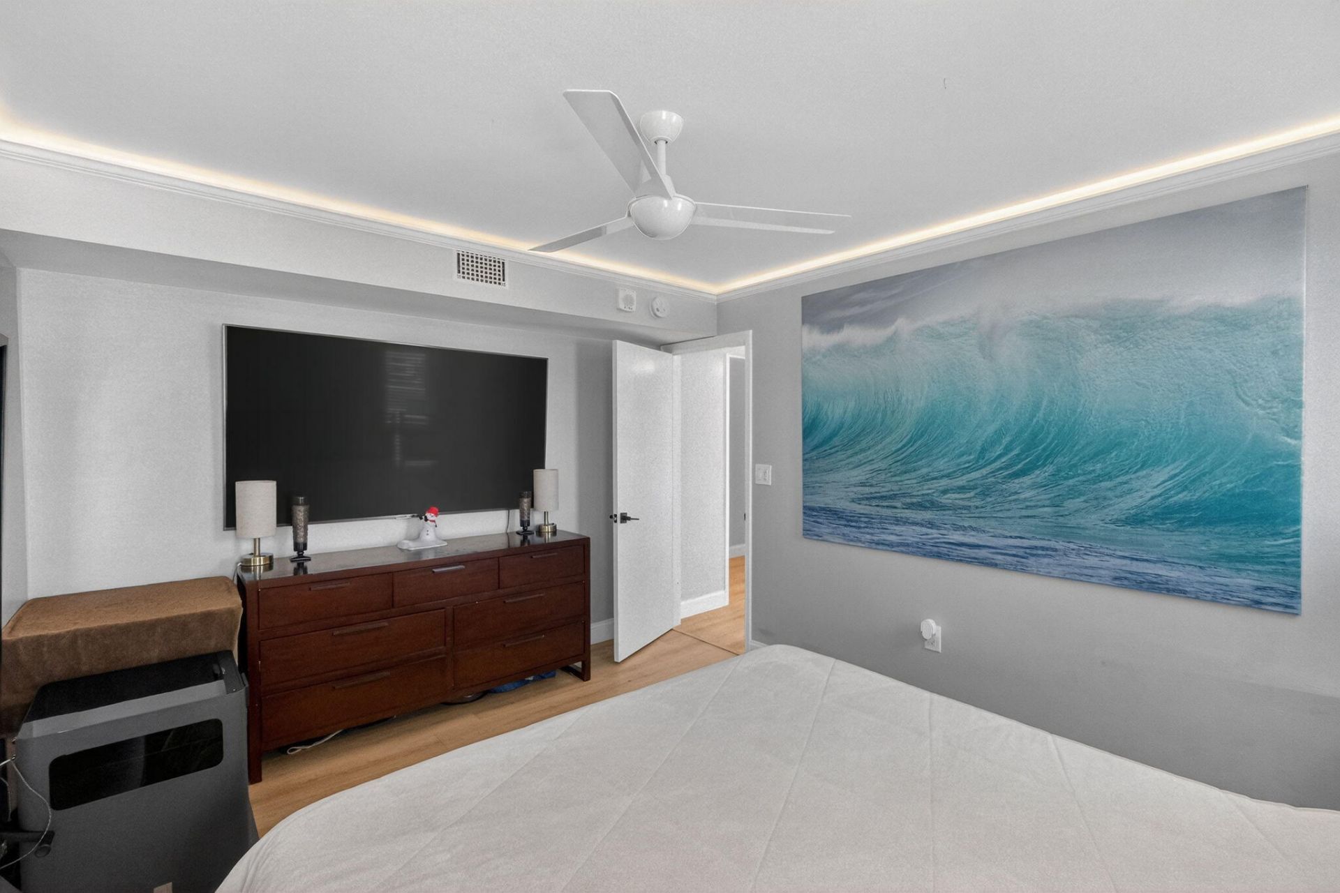 8125 Crespi Boulevard, Unit 2, Miami Beach, FL 33141 Photo