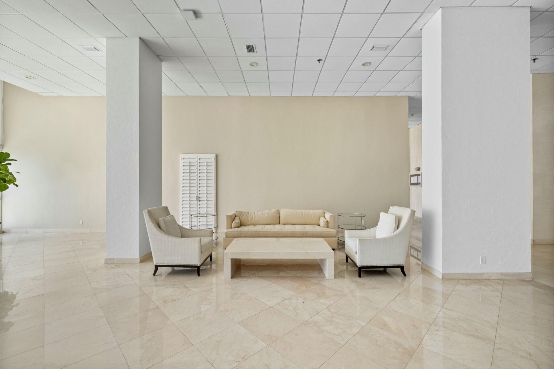 400 N Flagler Drive, Unit 2004, West Palm Beach, FL 33401 Photo