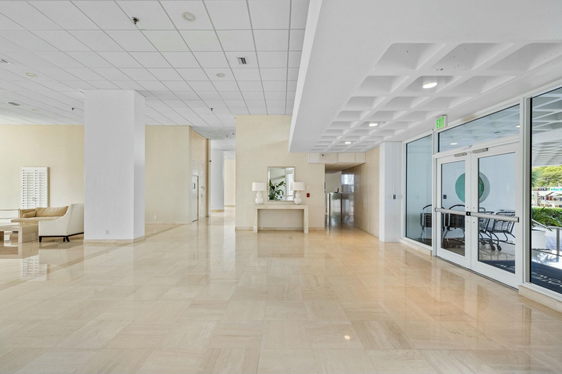 400 N Flagler Drive, Unit 2004, West Palm Beach, FL 33401 Photo