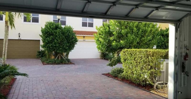 1741 NW 124th Place, Pembroke Pines, FL 33028 Photo