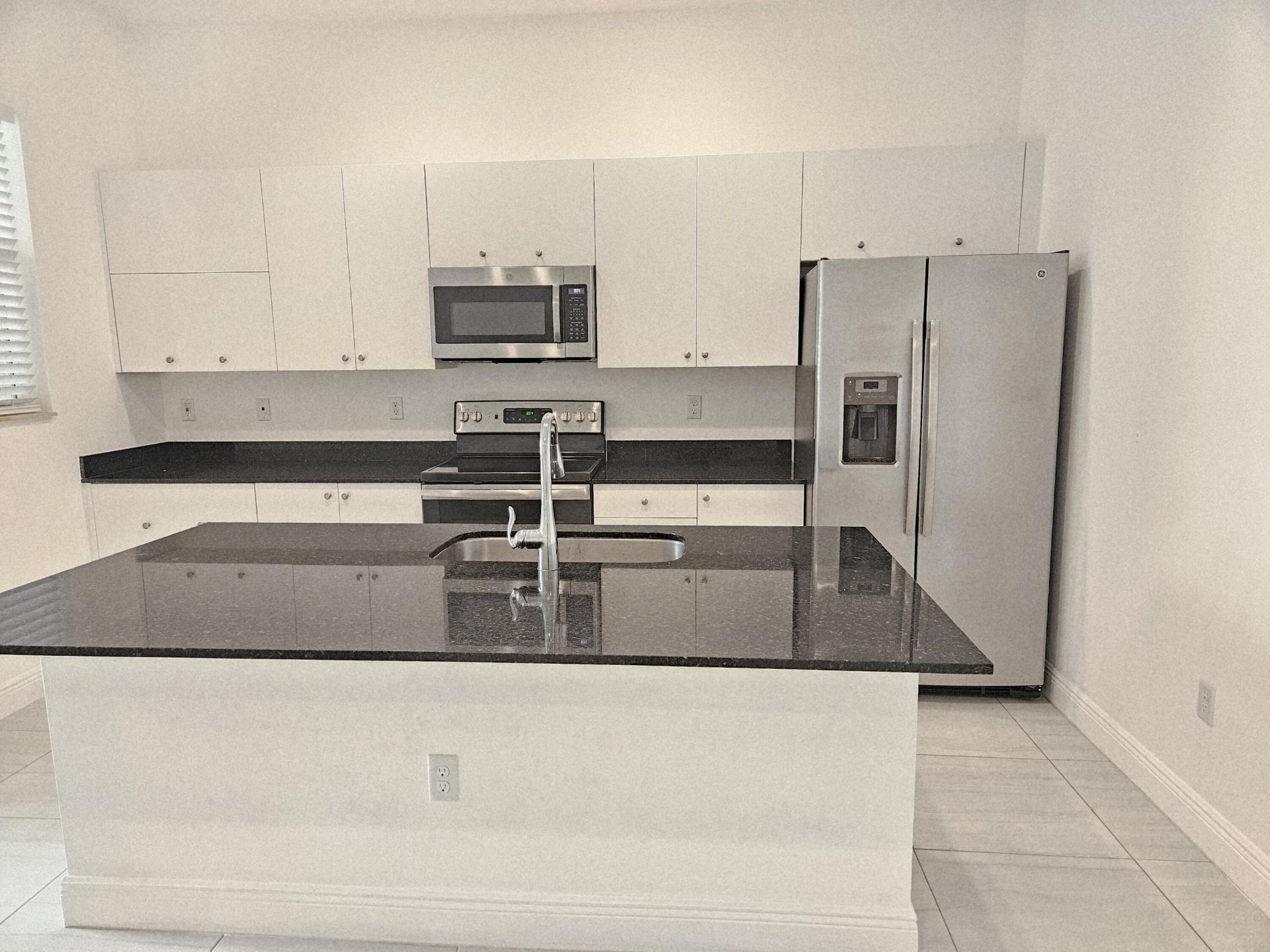 1741 NW 124th Place, Pembroke Pines, FL 33028 Photo