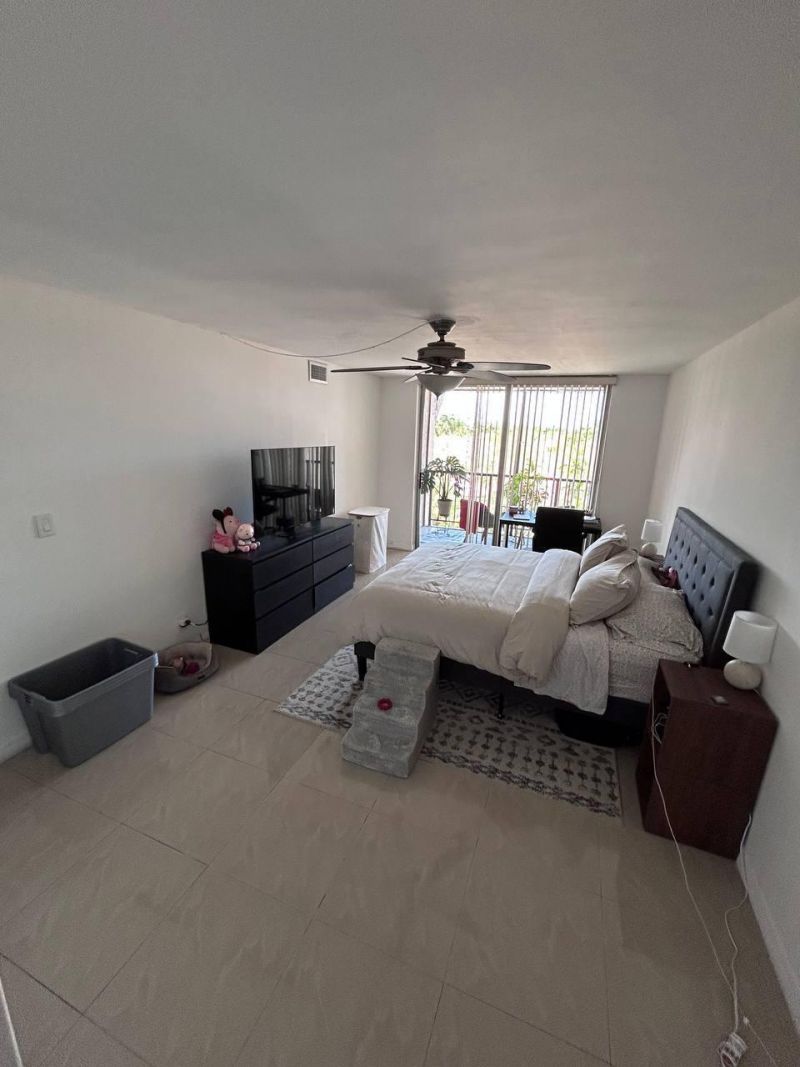 2001 Atlantic Shores Boulevard, Unit 504, Hallandale Beach, FL 33009 Photo