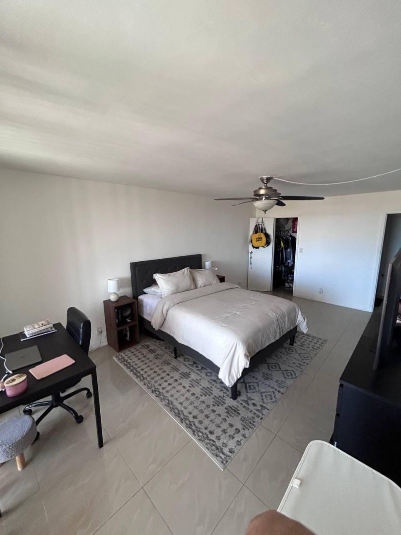 2001 Atlantic Shores Boulevard, Unit 504, Hallandale Beach, FL 33009 Photo