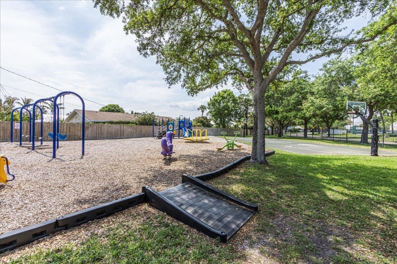 6198 Riverwalk Lane, Unit 1, Jupiter, FL 33458 Photo