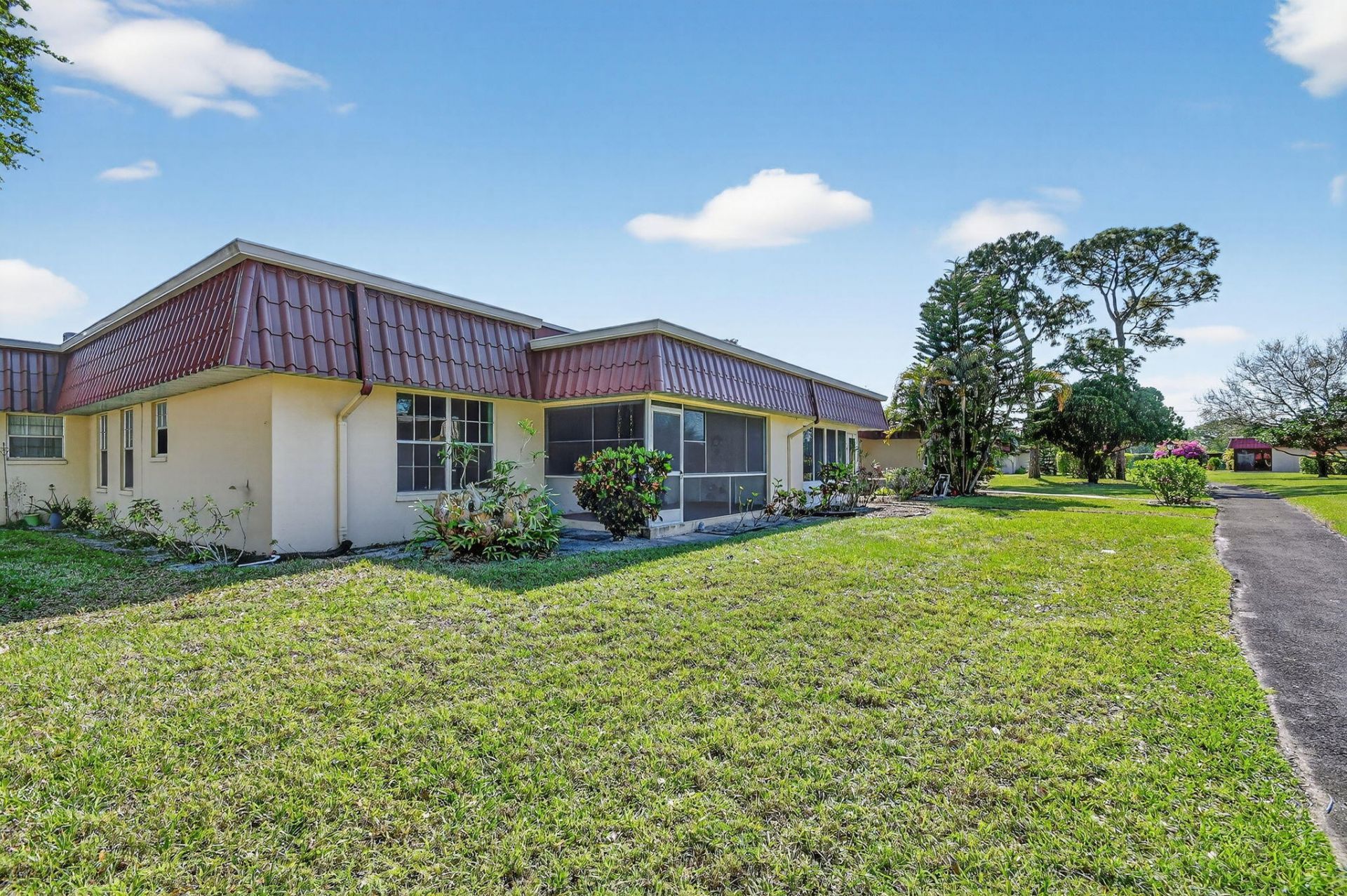856 A Salem Lane, Lake Worth, FL 33467 Photo