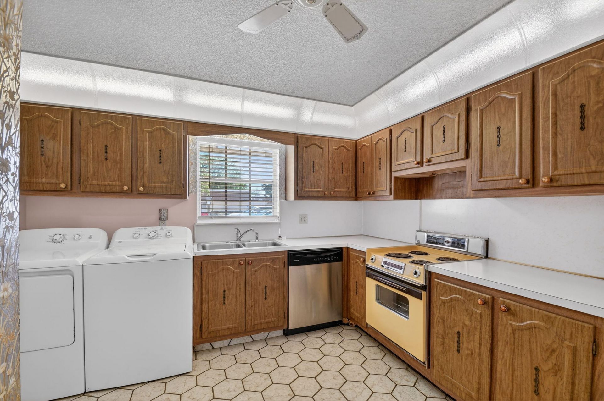 856 A Salem Lane, Lake Worth, FL 33467 Photo