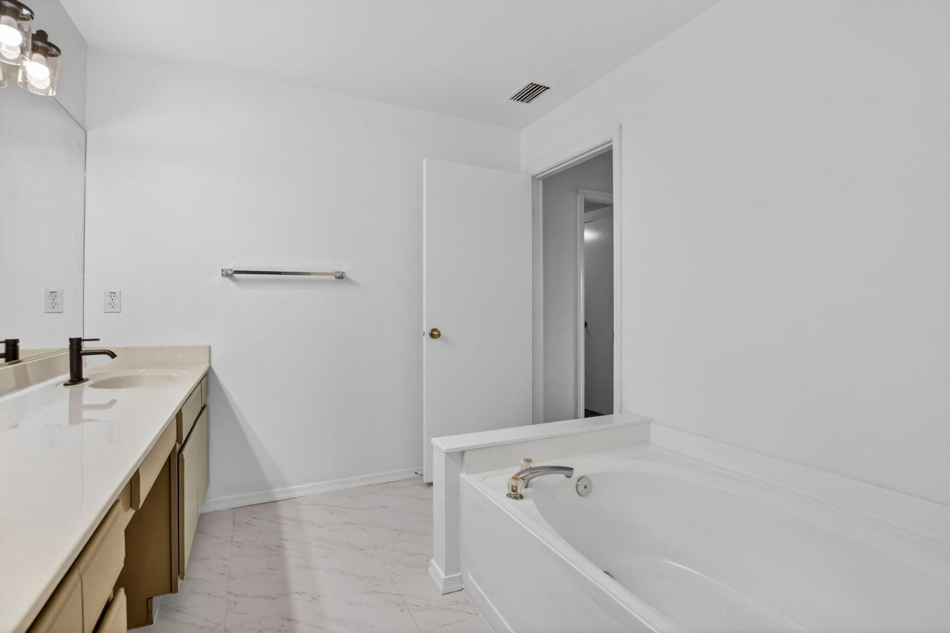 22608 Middletown Drive, Boca Raton, FL 33428 Photo