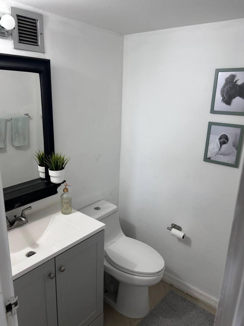 2001 Atlantic Shores Boulevard, Unit 504, Hallandale Beach, FL 33009 Photo