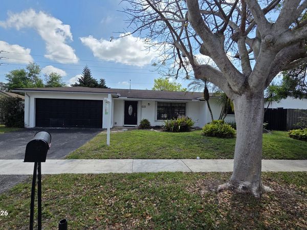 5110 SW 101st Avenue, Cooper City, FL 33328