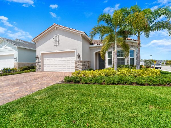 12305 Frontline Lane, Palm Beach Gardens, FL 33412