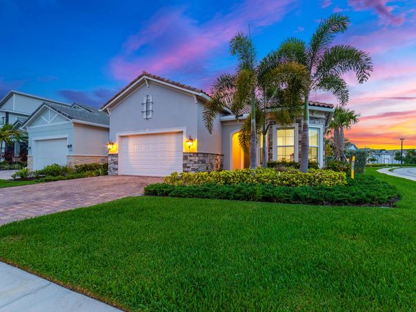 12305 Frontline Lane, Palm Beach Gardens, FL 33412