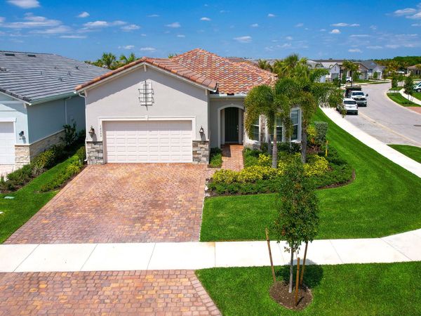 12305 Frontline Lane, Palm Beach Gardens, FL 33412