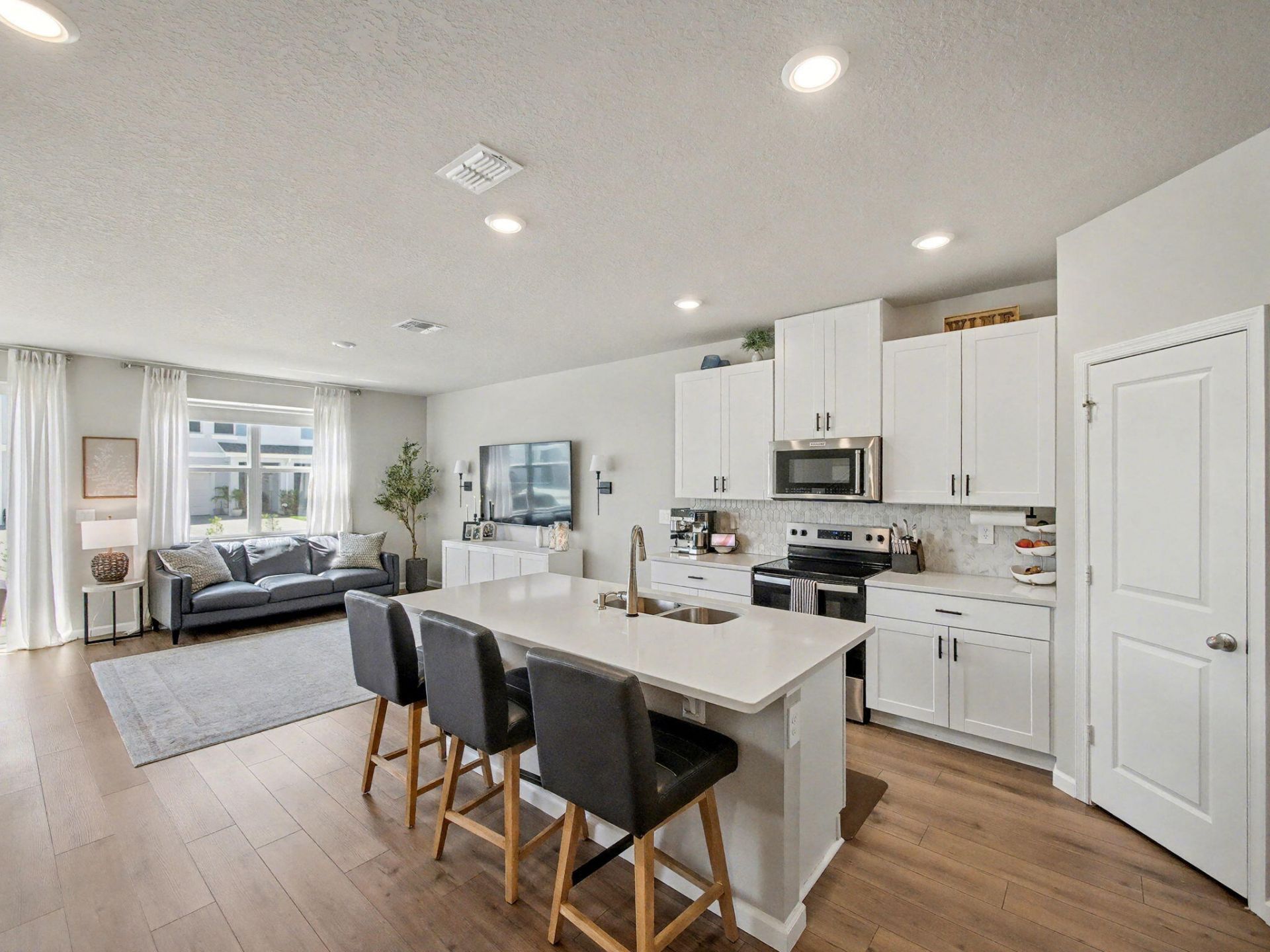 5747 SE Edgewater Circle, Stuart, FL 34997 Photo